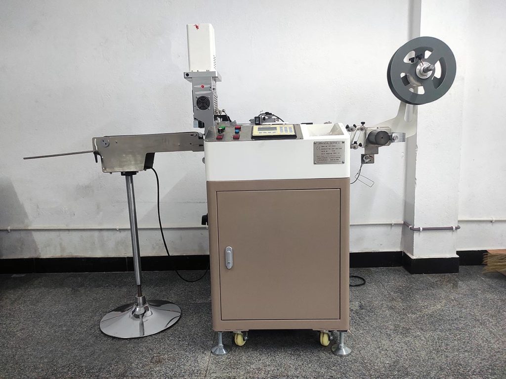 label cut and folding machine